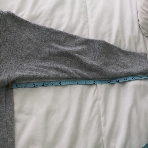 Walt Disney World kids fleece in grey with Mickey Mouse and zipper pockets - Picture 4 of 6